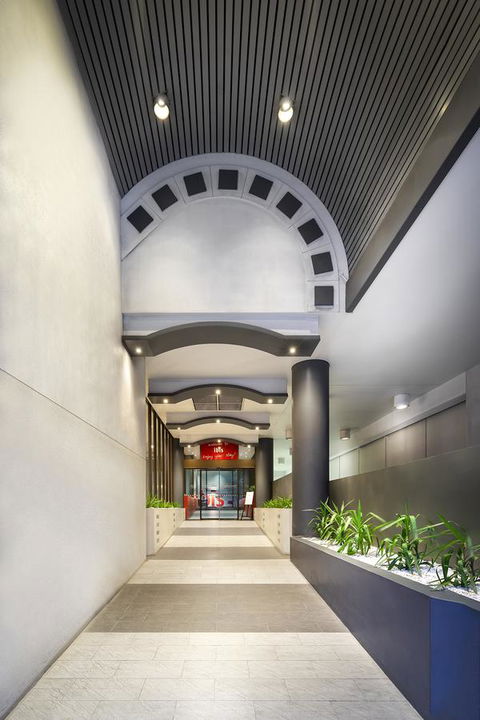 Ibis Melbourne Hotel And Apartments - Lismore Accommodation 4