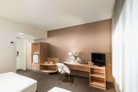 Ibis Melbourne Hotel And Apartments - Lismore Accommodation 10