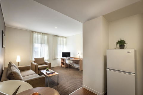Ibis Melbourne Hotel And Apartments - Lismore Accommodation 11