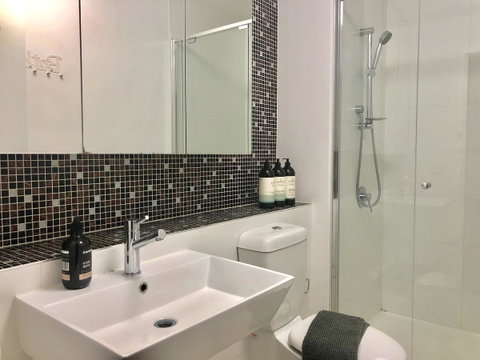 Nest-Apartments Sea View Apartments - Lismore Accommodation 7