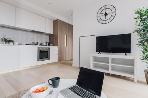 Cosmo Central Hotel Apartment - Lismore Accommodation 24