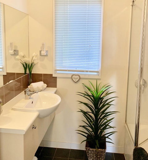 The Nature Resort Villas - Lismore Accommodation 5