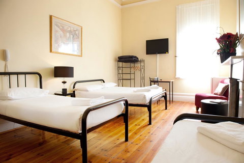 Hotel Claremont Guest House - Lismore Accommodation 12