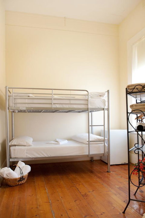 Hotel Claremont Guest House - Lismore Accommodation 41