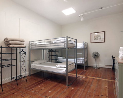 Hotel Claremont Guest House - Lismore Accommodation 22