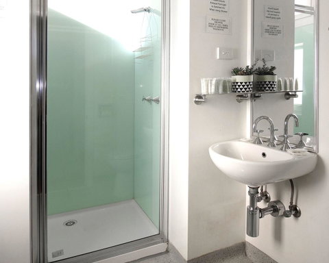 Hotel Claremont Guest House - Lismore Accommodation 7
