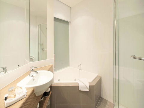 The Waves Apartments - Lismore Accommodation 7