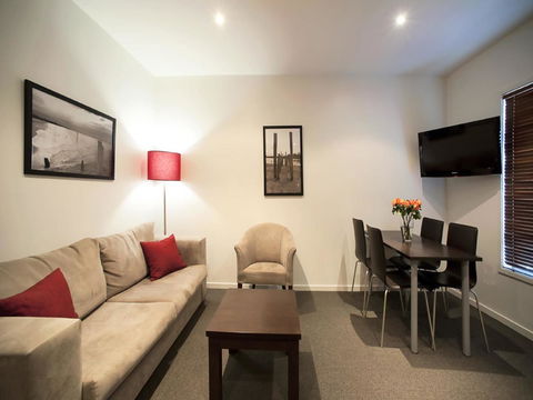 The Waves Apartments - Lismore Accommodation 6