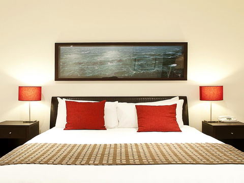 The Waves Apartments - Lismore Accommodation 9