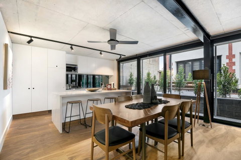 Stylish Apartment In Unique Church Development - Lismore Accommodation 8