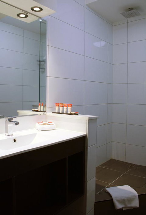 Hotel Grand Chancellor Melbourne - Lismore Accommodation 10