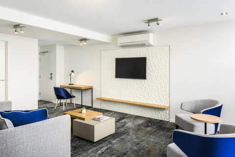 Brady Apartment Hotel Flinders Street - Lismore Accommodation 6