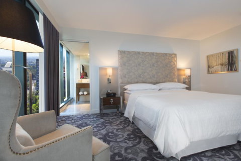 Sheraton Melbourne Hotel - Lismore Accommodation 13