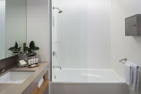 Atura Dandenong - Lismore Accommodation 9