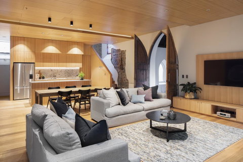 Converted Blue Stone Church - Lismore Accommodation 11