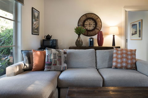 East Street Daylesford - Lismore Accommodation 26