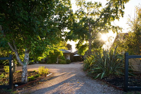 East Street Daylesford - Lismore Accommodation 7