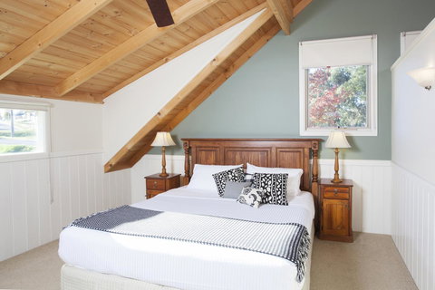 Beechworth Cedar Cottages - Lismore Accommodation 8