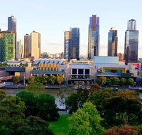 Trendy City Pad Melbourne - Lismore Accommodation