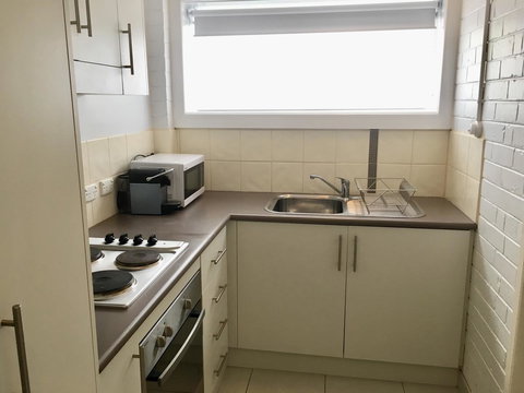 The Wheelhouse - 2BR Waterfront Apt In Town - Lismore Accommodation 11