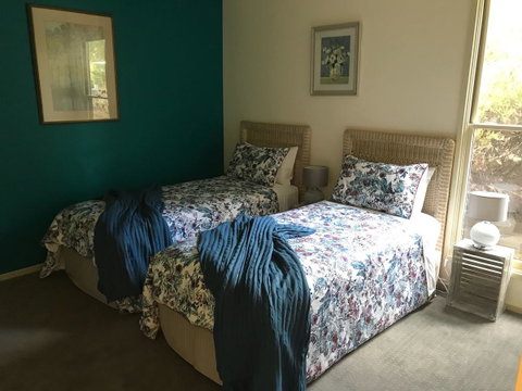 Lakeside Conti Villas - Lismore Accommodation 7