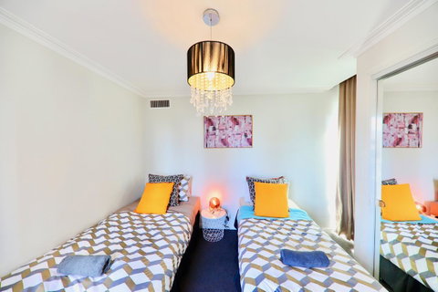 Heart Of CBD Penthouse Apartment - Lismore Accommodation 8