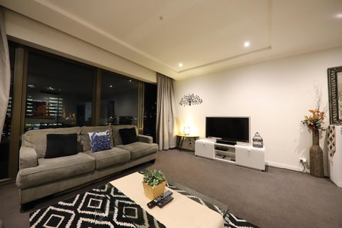 Heart Of CBD Penthouse Apartment - Lismore Accommodation 2