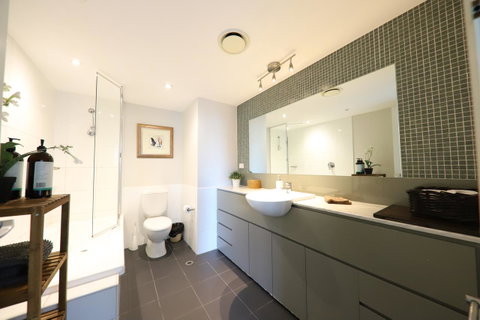 Heart Of CBD Penthouse Apartment - Lismore Accommodation 13