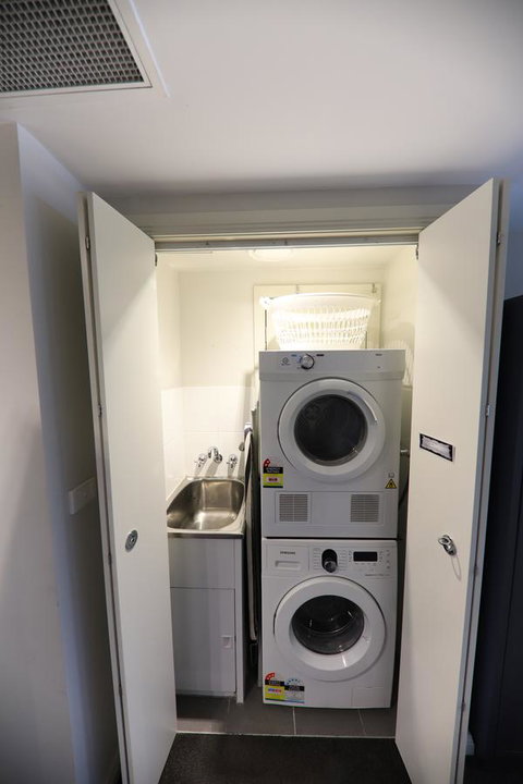 Heart Of CBD Penthouse Apartment - Lismore Accommodation 14