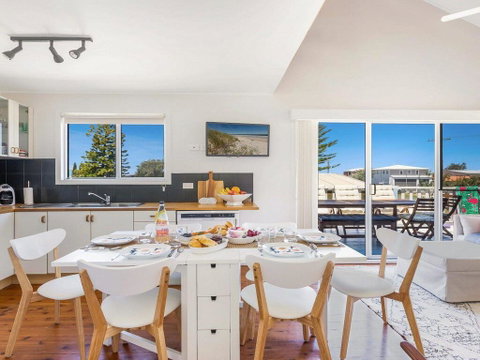 The Chalet At Callala Beach - Beach House Character - Lismore Accommodation 3