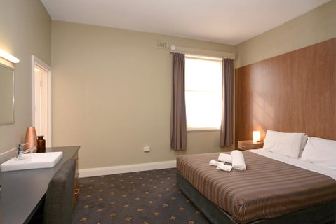 The Formby Hotel - Lismore Accommodation 0
