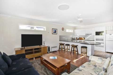 The Sands - 4/46 Jones Avenue Mollymook - Lismore Accommodation 0