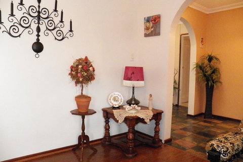 The Spanish Retreat And BnB - 24 Hrs - Lismore Accommodation 2