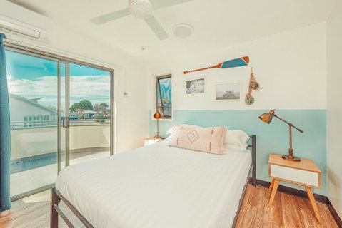 The Surf House - Lismore Accommodation 0