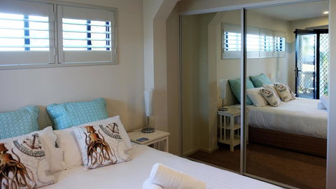 THE TIN SHED Couples Accommodation At Bay Of Fires - Lismore Accommodation 1