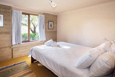 Trastevere Cowaramup Farm House - Lismore Accommodation 1