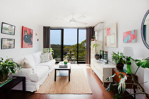 Treetop Retreat Five Minute Stroll To The Beach - Lismore Accommodation 0