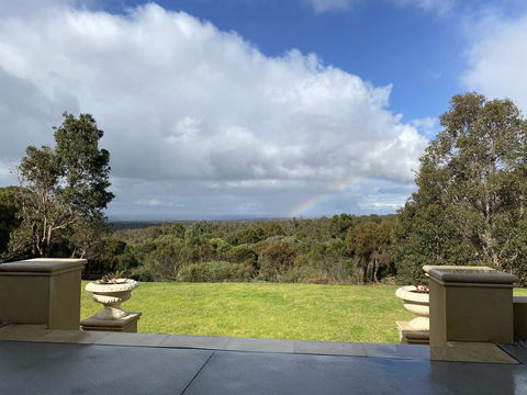 Treetops Holiday Retreat - Lismore Accommodation 1