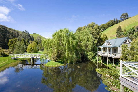 TWISTED WILLOW - Spa, Fireplace, Couples Retreat - Lismore Accommodation 1