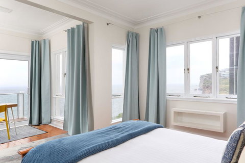 Unbelievable Clifftop Townhouse With Ocean Views - Lismore Accommodation 2