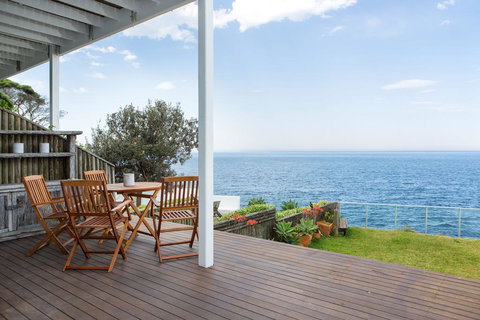 Unbelievable Clifftop Townhouse With Ocean Views - Lismore Accommodation 0