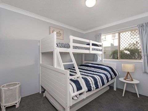 Unit 3 Emerald Shores - Shipping Lane Views! - Lismore Accommodation 3