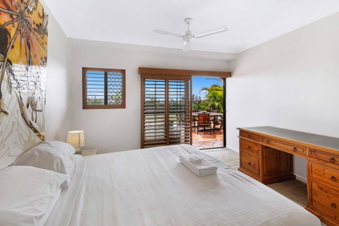 Unrivaled Ocean And City Views From Resort Style 3bed With Garden - Lismore Accommodation 3