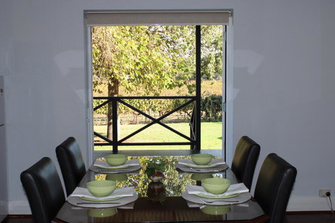 Upper Reach Spa Cottage - Lismore Accommodation 2