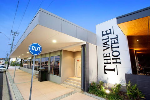 Vale Hotel - Lismore Accommodation 1