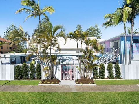 Ventura Beach Motel - 1 Bedroom Unit 9 - Lismore Accommodation 0