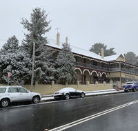 Victoria Albert Guest House Bar Cafe and Restaurant - Lismore Accommodation