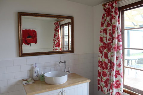 Victoria Cottage - Lismore Accommodation 2