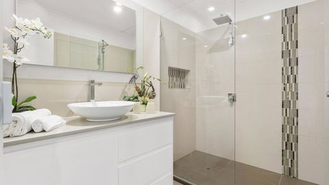 VIEWS AT MCCRAE..... - Lismore Accommodation 0
