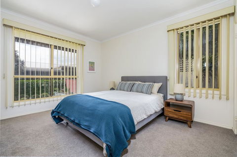 VIEWS FOREVER - INVERLOCH - Lismore Accommodation 2